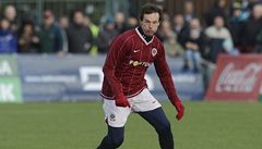 Silvestrovské derby Sparta - Slavia. Franti�ek Straka ze Sparty p�i utkání hrá�� nad 45 let