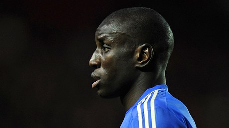 Nová posila fotbalist Chelsea útoník Dembe Ba