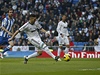 Fotbalista Realu Madrid Karim Benzema stílí gól
