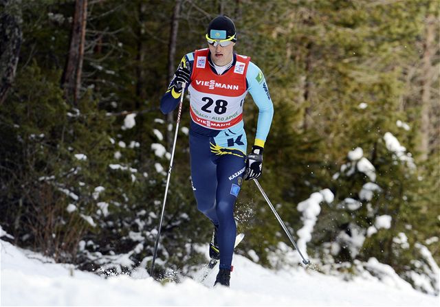 Kazaský bec na lyích Alexej Poltoranin