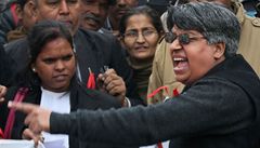 Protesty ped soudem v Dillí.
