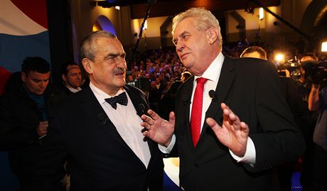 Karel Schwarzenberg a Milo Zeman se utkali v prezidentské debat.