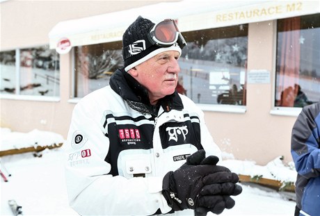 Václav Klaus lyuje nejradji v bund nmecké znaky Bogner.