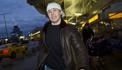 Jaromír Jágr na Leti�ti Václava Havla p�ed odletem do Dallasu.