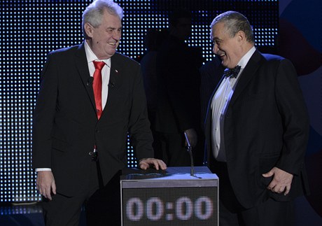 Poslední prezidentská debata mezi Miloem Zemanem a Karlem Schwarzenbergem.