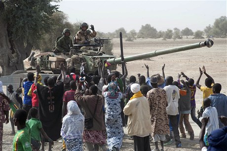 Francouztí vojáci v Timbuktu.  Jednotky vytlaují islamisty, kteí od loska ovládli velkou ást maliského severu.