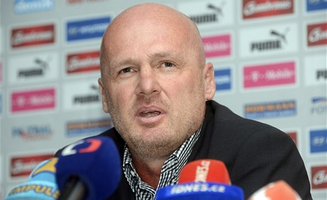 Trenér fotbalové reprezentace Michal Bílek.