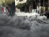 Policie v Káhie pouila slzný plyn proti demonstrantm, kteí se v pedveer druhého výroí protivládní revolty shromádili v centru msta