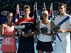 Australtí tenisté Jarmila Gajdoová a Matthew Ebden (vlavo) a eská dvojice Frantiek ermák s Lucií Hradeckou