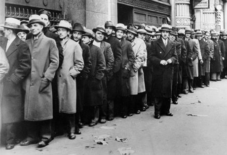 Fronta nezamstnaných ped úadem práce v New Yorku. Velká hospodáská krize roku 1933