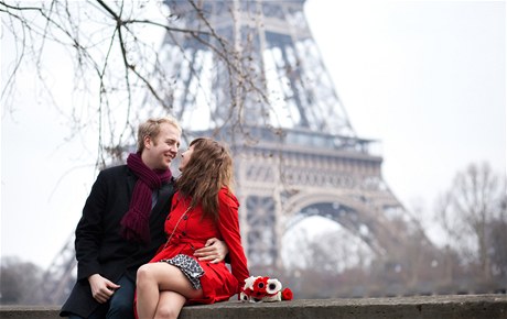 Paříž jako město zamilovaných? Ne vždy to městu přináší ovoce