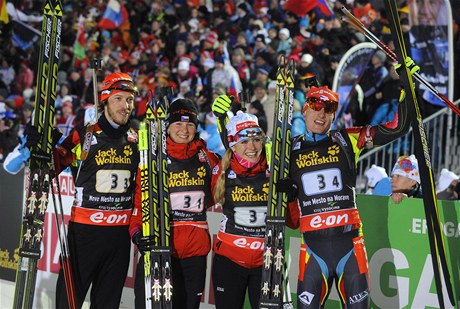 etí biatlonisté, zleva Jaroslav Soukup, Veronika Vítková, Gabriela Soukalová a Ondej Moravec 