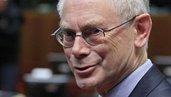 Prezident EU Van Rompuy na summitu v Bruselu pedloil návrh nového rozpotu.