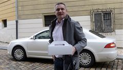 Pedseda SPOZ Vratislav Myná pichází 1. února do kanceláe nastupujícího prezidenta Miloe Zemana