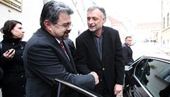 Jií Weigl, Jaroslav Hlinovský, Ivo Velíek, odchází z kanceláe Miloe Zemana na Loretánském námstí 