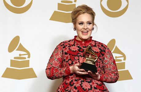 Zpvaka Adele získala soku Grammy za sólové popové vystoupení Set fire to the rain.