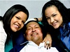 Venezuelská televize ukázala první fotografie Huga Cháveze po prosincové operaci rakoviny. Na snímku se svými dcerami. 
