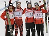 Vítzná norská tafeta, zleva Tarjei Bö, Emil Hegle Svendsen, Henrik L'Abée-Lund a Ole Einar Björndalen