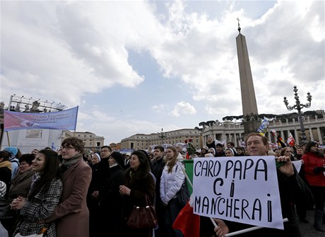 Bude nám chybt, vzkazovali vící Benediktovi