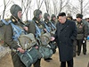 Vdce Kim ong-un poctil návtvou vojáky Korejské lidové armády. Nedatovaný snímek zveejnila severeokorejská agentura KCNA. 