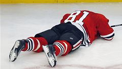 Hroziv rna. Rekordn vstup Chicaga do NHL zastnila starost o Hossu