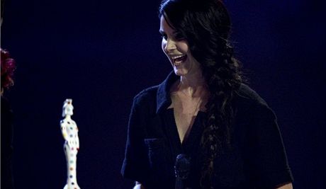 Lana Del Rey zskala cenu na letonch Brit Awards