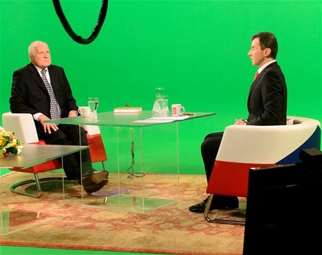 Václav Klaus pi posledním rozhovoru pro eskou televizi s Jakubem elezným