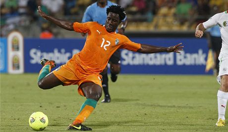Fotbalista nizozemského Arnhemu v dresu reprezentace Pobeí slonoviny Bony Wilfried