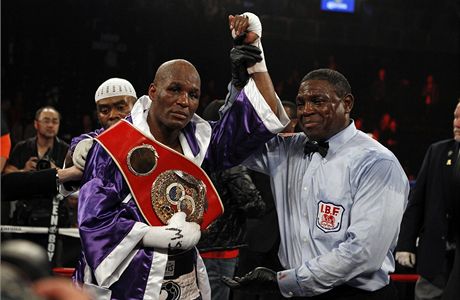 Bernard Hopkins s titulem