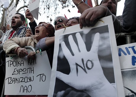 "Hlas lidu byl vyslyen," ekl 65letý demonstrující dchodce Andreas Miltiadu.