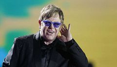 Elton John na koncertu v Chile, březen 2013