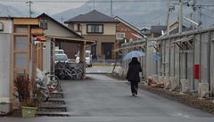 Dva roky od tsunami. Lidé z Fukušimy žijí v maličkých 'krabicích'