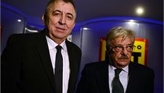 Italský herec Giancarlo Giannini (vpravo)p�ezval v Praze cenu Kristián na zahájení 20. ro�níku filmové p�ehlídky Febiofest. Vlevo je �editel festivalu Fero Feni�. 