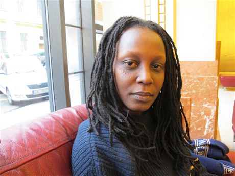 Ugandská queer feministka a advokátka Kasha Nabageserová