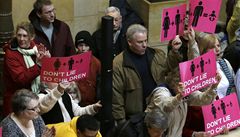 V USA zan historick soudn bitva o satky homosexul