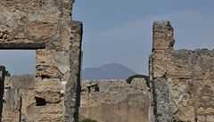 Pohled na Vesuv z Pompejí | na serveru Lidovky.cz | aktuální zprávy