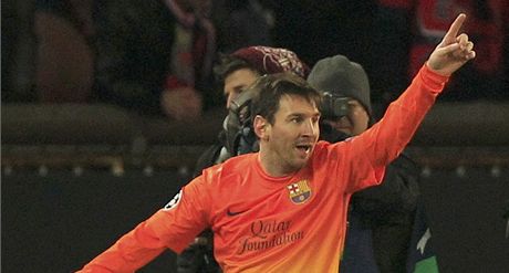 Fotbalista Barcelony Lionel Messi se raduje