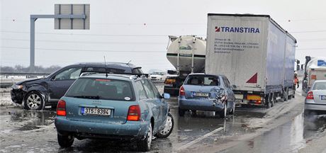 Dopravu v Olomouckém kraji zkomplikoval sníh.