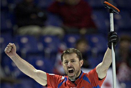 eská reprezentace v curlingu. Jií Snítil.