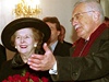 Václav Klaus se v roce 1999 v Praze setkal s bývalou britskou premiérkou Margaret Thatcherovou.