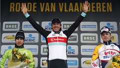 Vlevo Peter Sagan