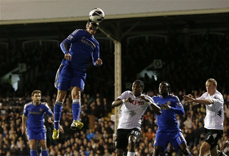 Fotbalista Chelsea Fernando Torres stílí gól