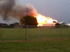 Výbuch továrny v Texasu na snímku z poízeného amatérského videozáznamu.