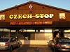 esk koeny v Texasu. Pekrna a restaurace Little Czech Stop.