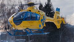 Záchranářský vrtulník, který provozuje firma DSA.