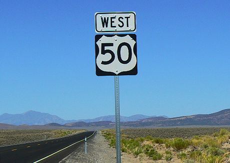 Silnice US 50 vede napí centrální Nevadou
