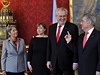 Milo Zeman a jeho manelka Ivana a dvoudenní návtv Rakouska. Ve vídeském Hofburgu je uvítal rakouský prezident Heinz Fischer s manelkou Margit. 