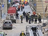 Hasii na míst výbuchu v Divadelní ulici v Praze.