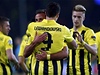 Fotbalista Dortmundu Robert Lewandowski se raduje se spoluhrái