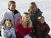Korunní princ Willem-Alexander s manelkou a dcerami na dovolené v Rakousku